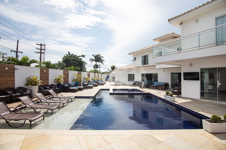 Exceptional house in Geribá, consisting of nine rooms, seven