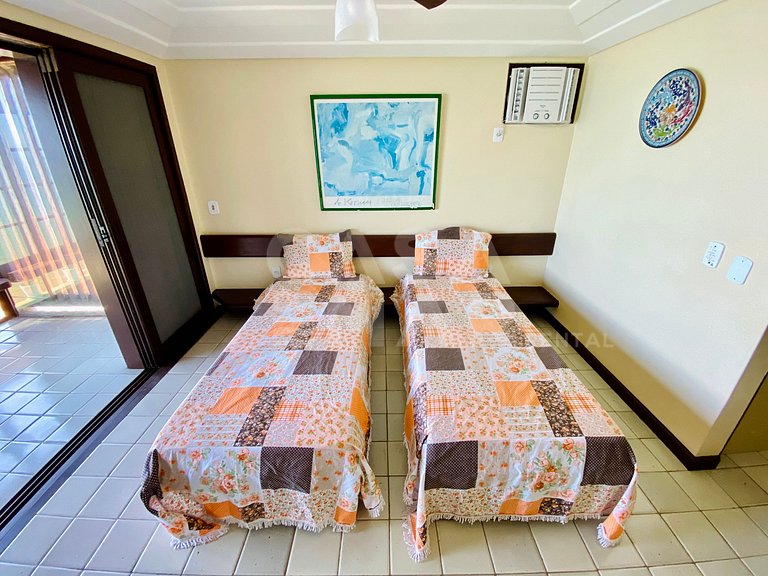 Beautiful House in Praia do Canto, Pé na Areia