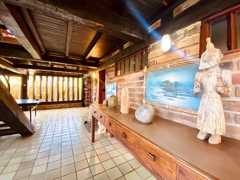 Casa em Geribá pé na areia, salão de jogos e espaço lounge.