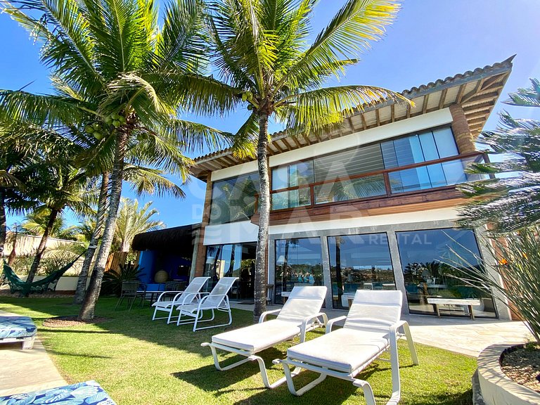 An incomparable house with 6 suites in Ferradura