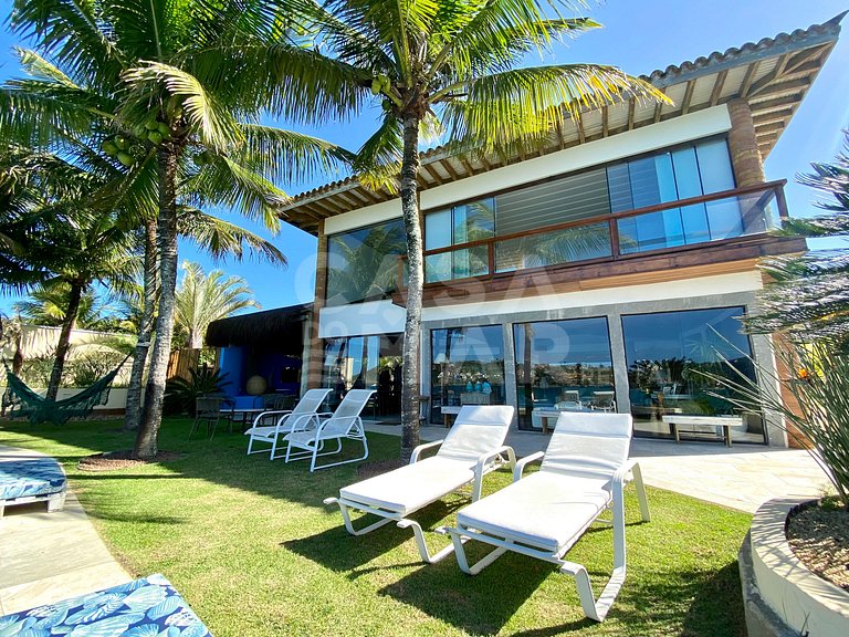 An incomparable house with 6 suites in Ferradura