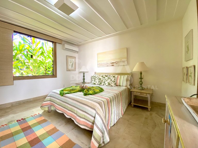 Uma casa incomparável com 6 suítes na Ferradura
