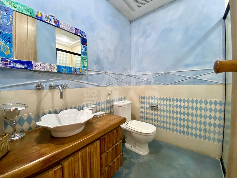 An incomparable house with 6 suites in Ferradura