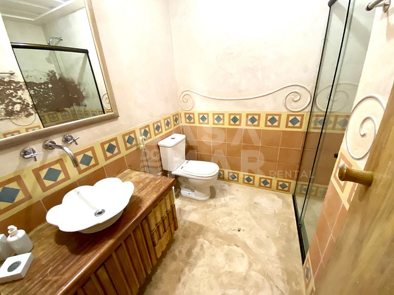 Uma casa incomparável com 6 suítes na Ferradura