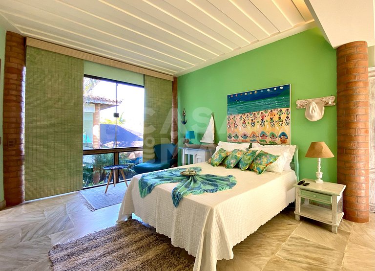 An incomparable house with 6 suites in Ferradura