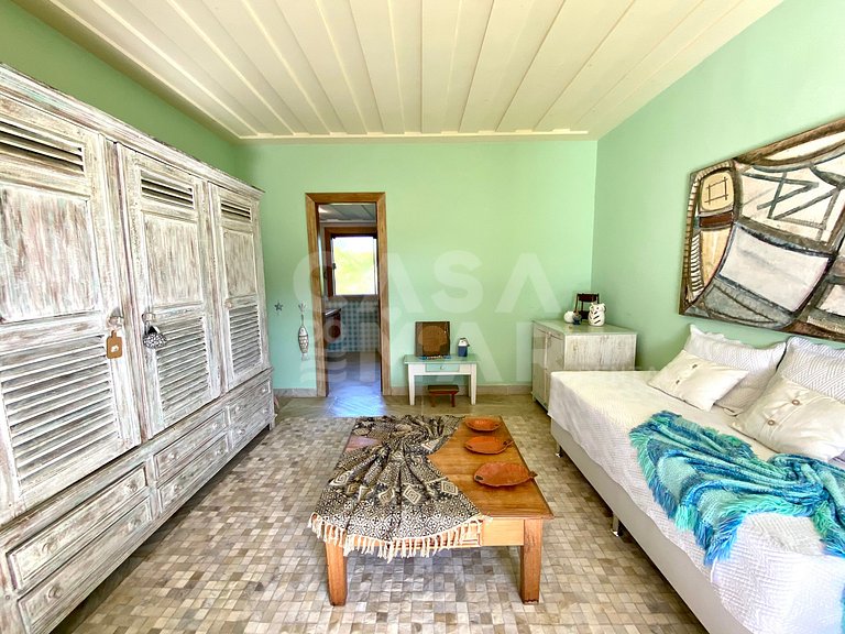 An incomparable house with 6 suites in Ferradura