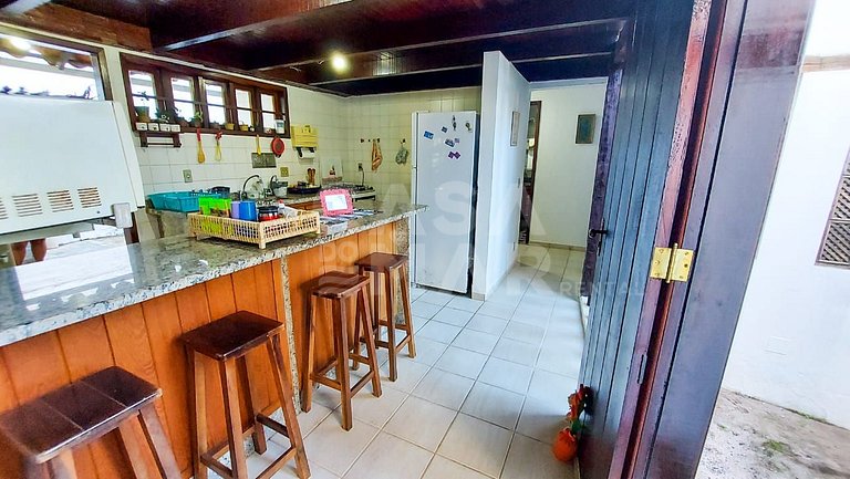 Linda casa em Geribá, 50 metros da praia