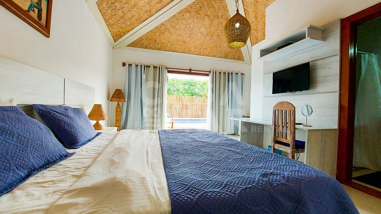 Exceptional house with 8 suites in Ferradura, 30 meters from