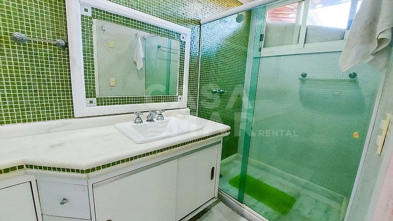 BEAUTIFUL CONDOMINIUM HOUSE WITH A PRIVILEGED VIEW TO FERRAD