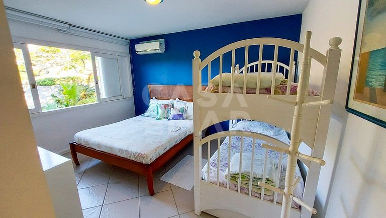 BEAUTIFUL CONDOMINIUM HOUSE WITH A PRIVILEGED VIEW TO FERRAD