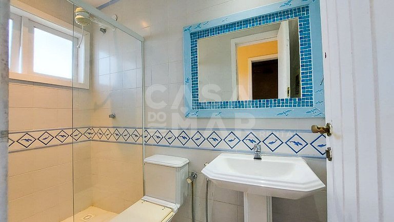 BEAUTIFUL CONDOMINIUM HOUSE WITH A PRIVILEGED VIEW TO FERRAD