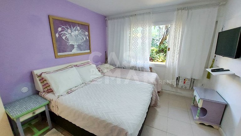 LINDA CASA DE CONDOMÍNIO COM VISTA PRIVILEGIADA PARA PRAIA D