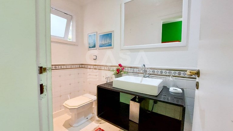 LINDA CASA DE CONDOMÍNIO COM VISTA PRIVILEGIADA PARA PRAIA D