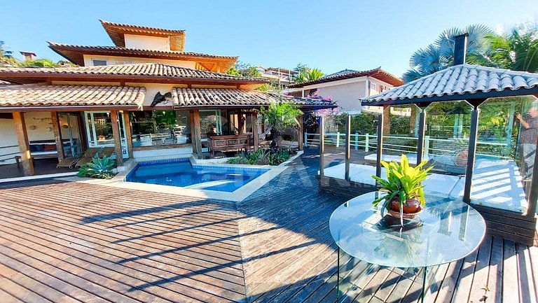 LINDA CASA DE CONDOMÍNIO COM VISTA PRIVILEGIADA PARA PRAIA D