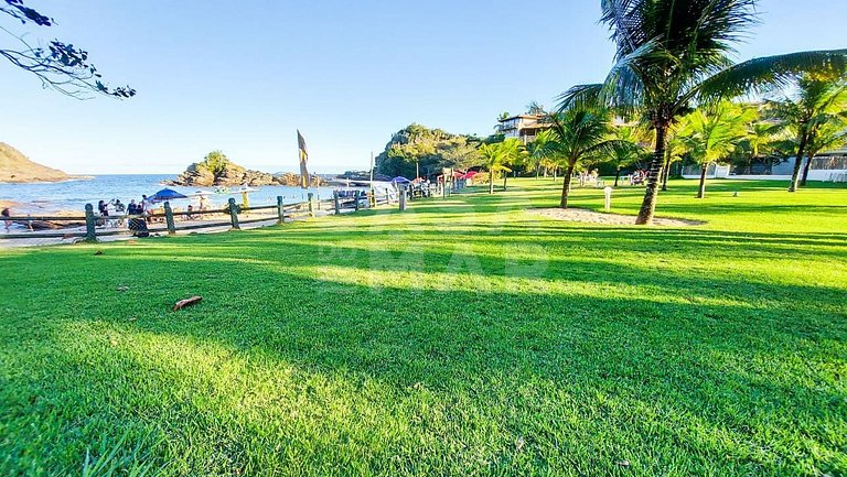 BEAUTIFUL CONDOMINIUM HOUSE WITH A PRIVILEGED VIEW TO FERRAD