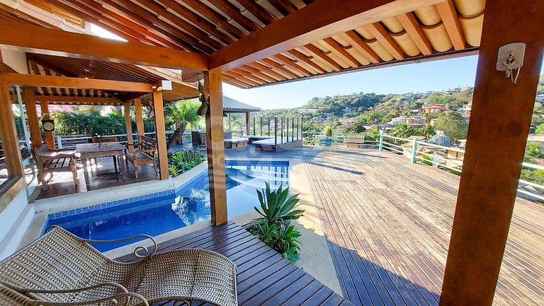 LINDA CASA DE CONDOMÍNIO COM VISTA PRIVILEGIADA PARA PRAIA D