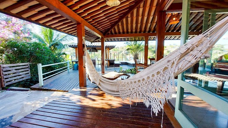 LINDA CASA DE CONDOMÍNIO COM VISTA PRIVILEGIADA PARA PRAIA D