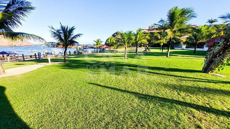 LINDA CASA DE CONDOMÍNIO COM VISTA PRIVILEGIADA PARA PRAIA D