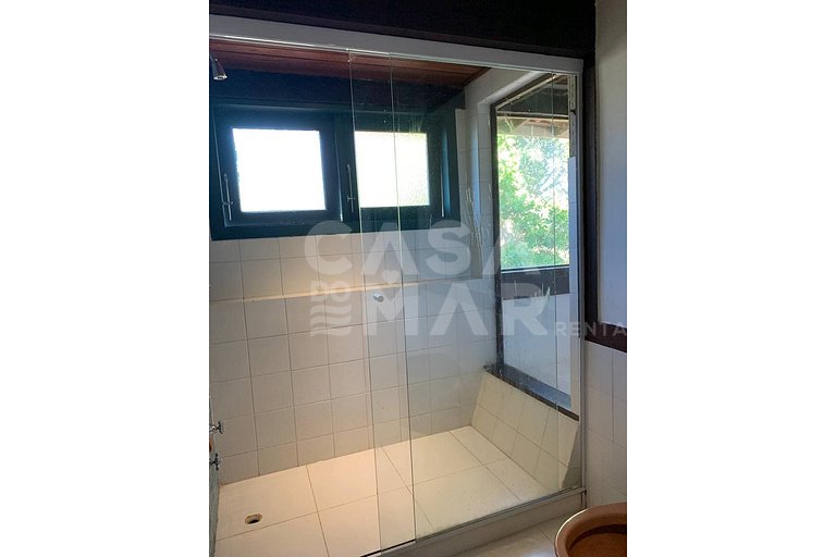 EXCELLENT CONDOMINIUM HOUSE IN MANGUINHOS, PRIVATE POOL AND