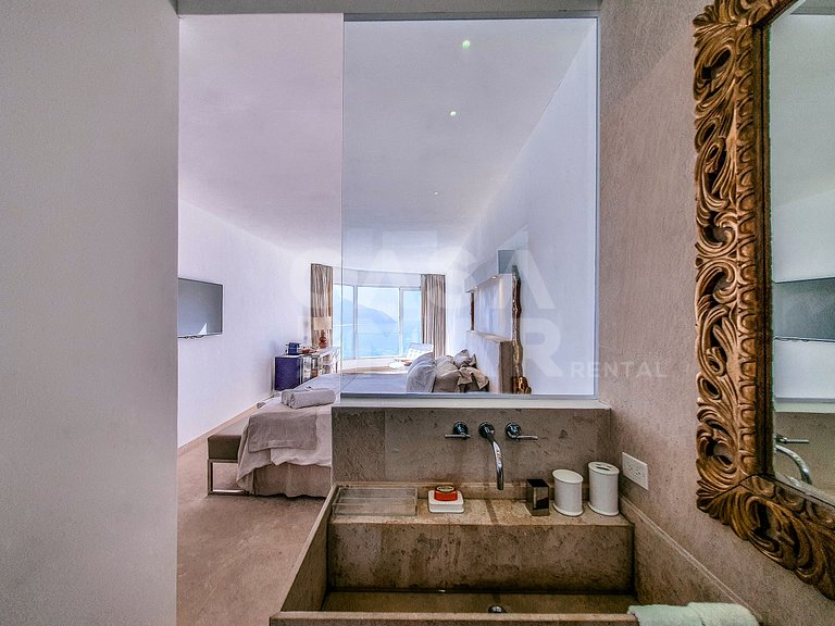 Mansão no Joá, com piscina de borda infinita com vista linda