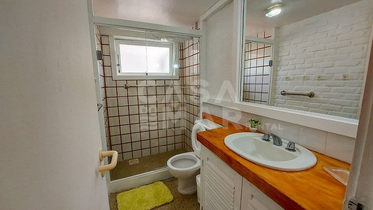 Linda casa com cinco suítes, pé na areia em Geribá.