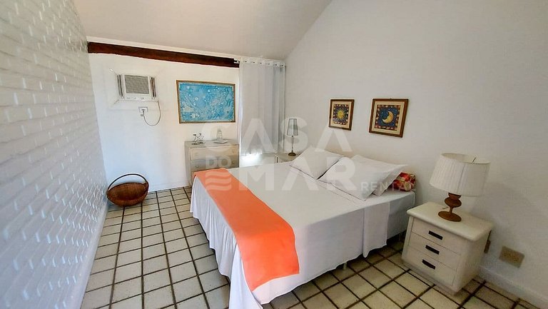 Beautiful house with five suites, standing on the sand in Ge