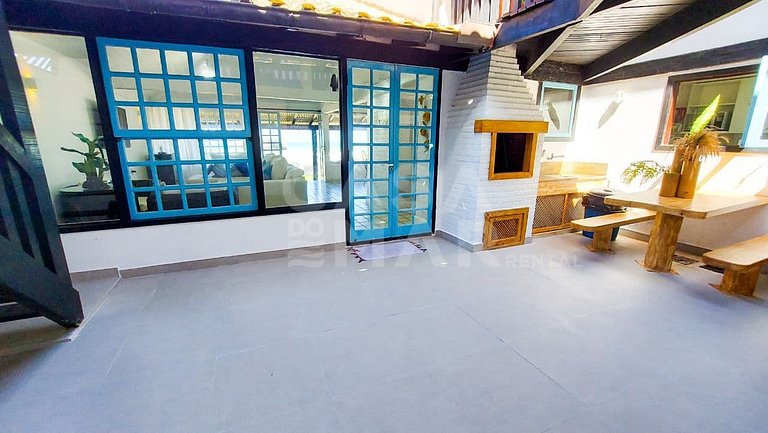 Beautiful house with five suites, standing on the sand in Ge