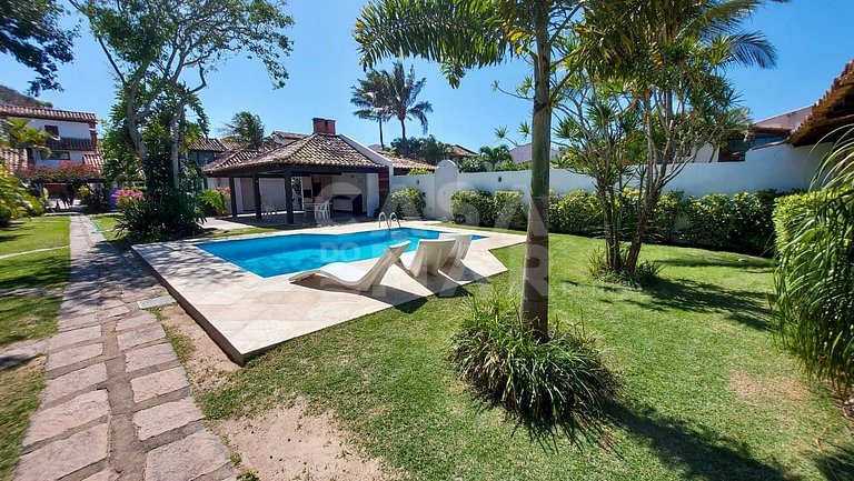 Beautiful house with five suites, standing on the sand in Ge