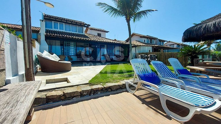 Linda casa com cinco suítes, pé na areia em Geribá.