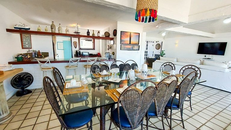 Linda casa com cinco suítes, pé na areia em Geribá.