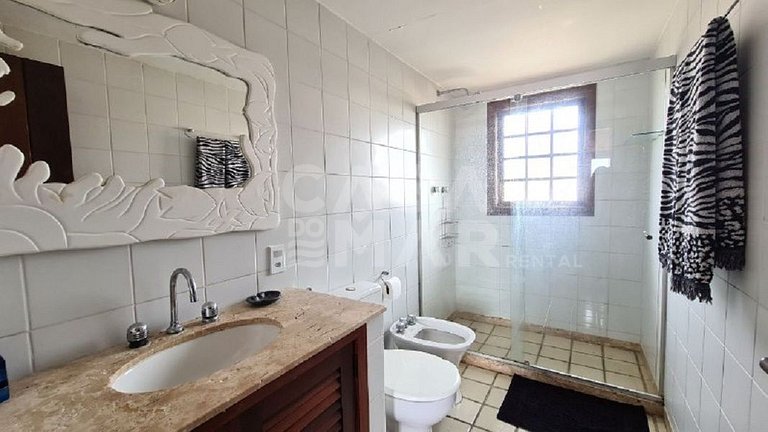 Uma casa charmosa, em condomínio pé na areia, Praia Rasa.