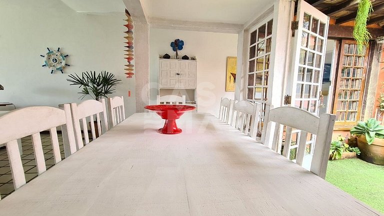 Uma casa charmosa, em condomínio pé na areia, Praia Rasa.