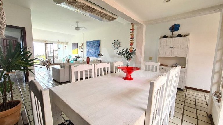 Uma casa charmosa, em condomínio pé na areia, Praia Rasa.