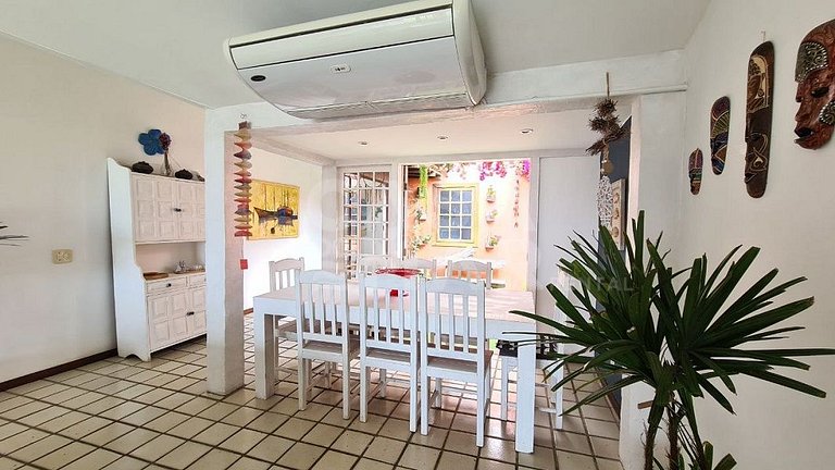 A charming house, in condominium standing on the sand, Praia
