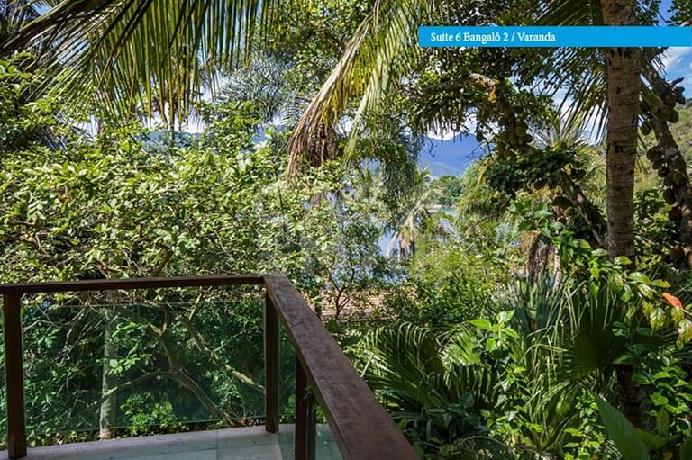 Uma ilha excepcional com sete suítes, píer, sala de cinema