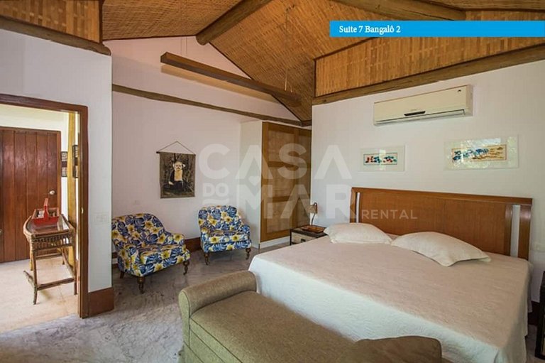 Uma ilha excepcional com sete suítes, píer, sala de cinema