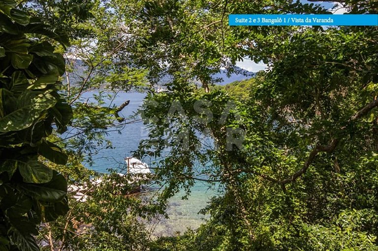 Uma ilha excepcional com sete suítes, píer, sala de cinema
