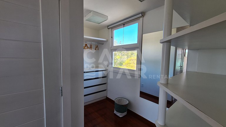 A wonderful house with the most amazing view on horseshoe be
