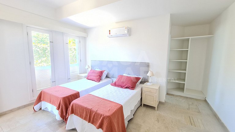 Uma casa maravilhosa e com a vista mais incrível na praia da