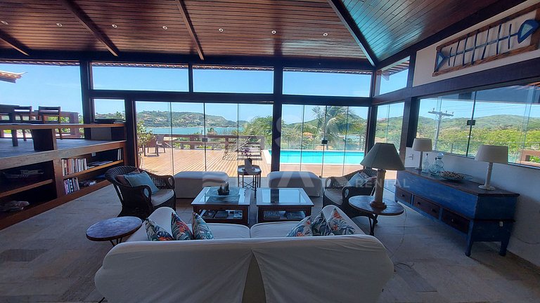 A wonderful house with the most amazing view on horseshoe be