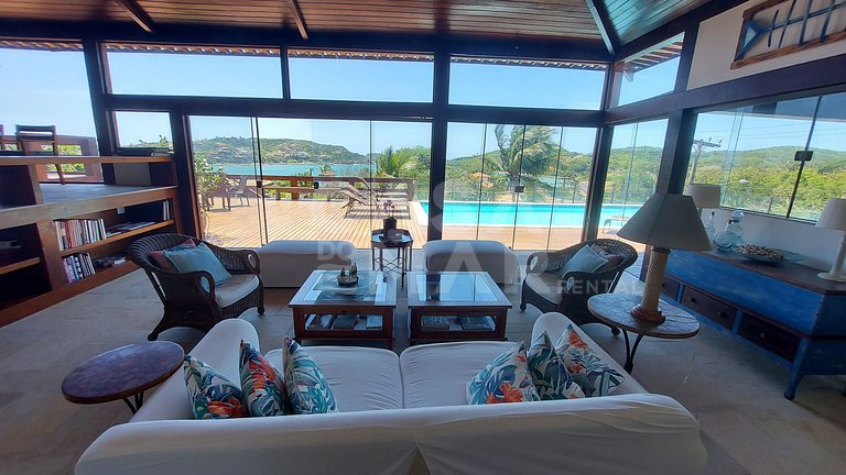 A wonderful house with the most amazing view on horseshoe be