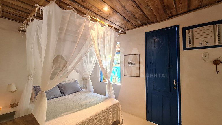 Beautiful fisherman style house, standing on the sand on the