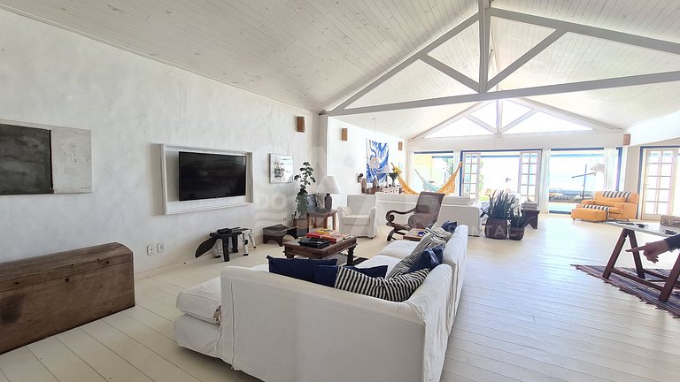 Beautiful fisherman style house, standing on the sand on the