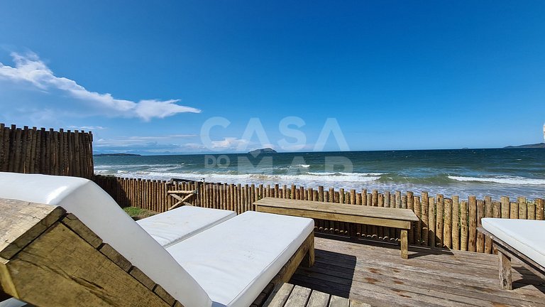 Beautiful fisherman style house, standing on the sand on the
