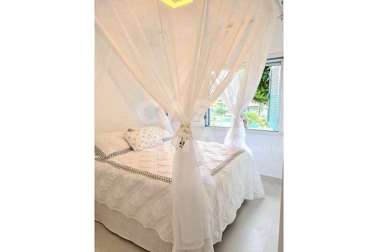 Beautiful House with Four Bedrooms in João Fernandes