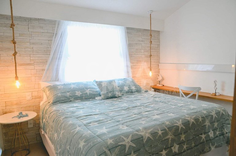 Linda casa com 4 quartos, completíssima, em condomínio