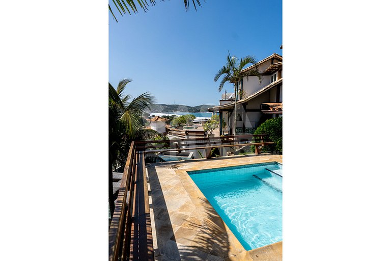 Beautiful house with 4 suites, in condominium, in the right