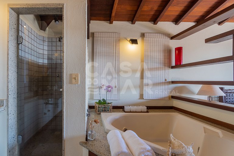 Beautiful house with 4 suites, in condominium, in the right