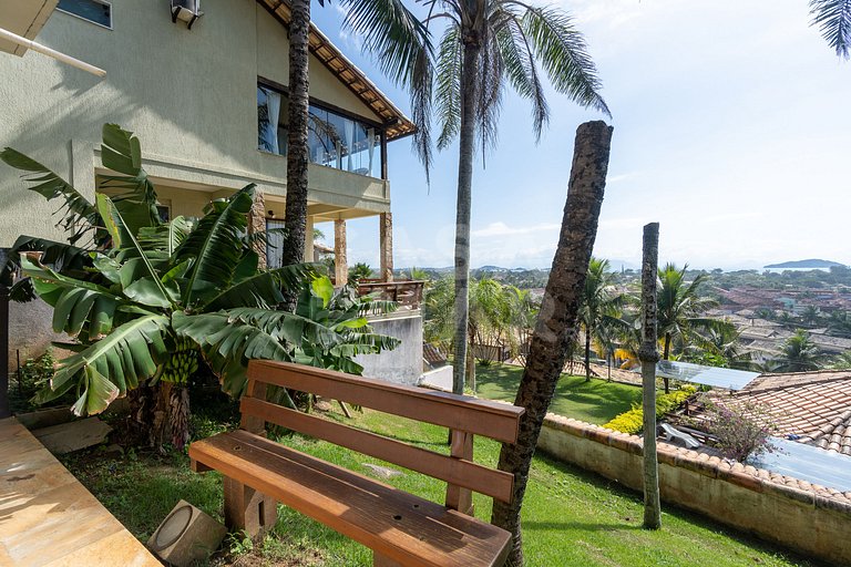 Beautiful house with 4 suites, in condominium, in the right
