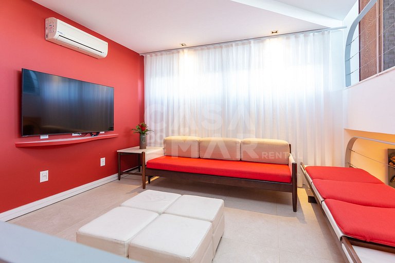 Beautiful house with 6 suites, in condominium facing the sea